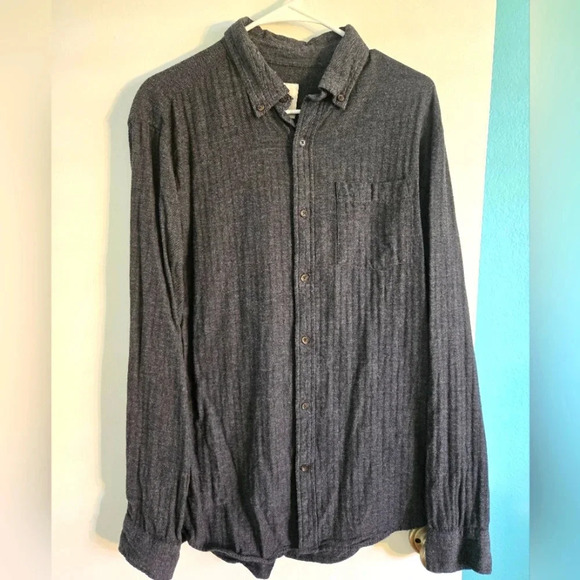 St. John's Bay Grey Super Soft Button Up Size Large - Picture 1 of 3